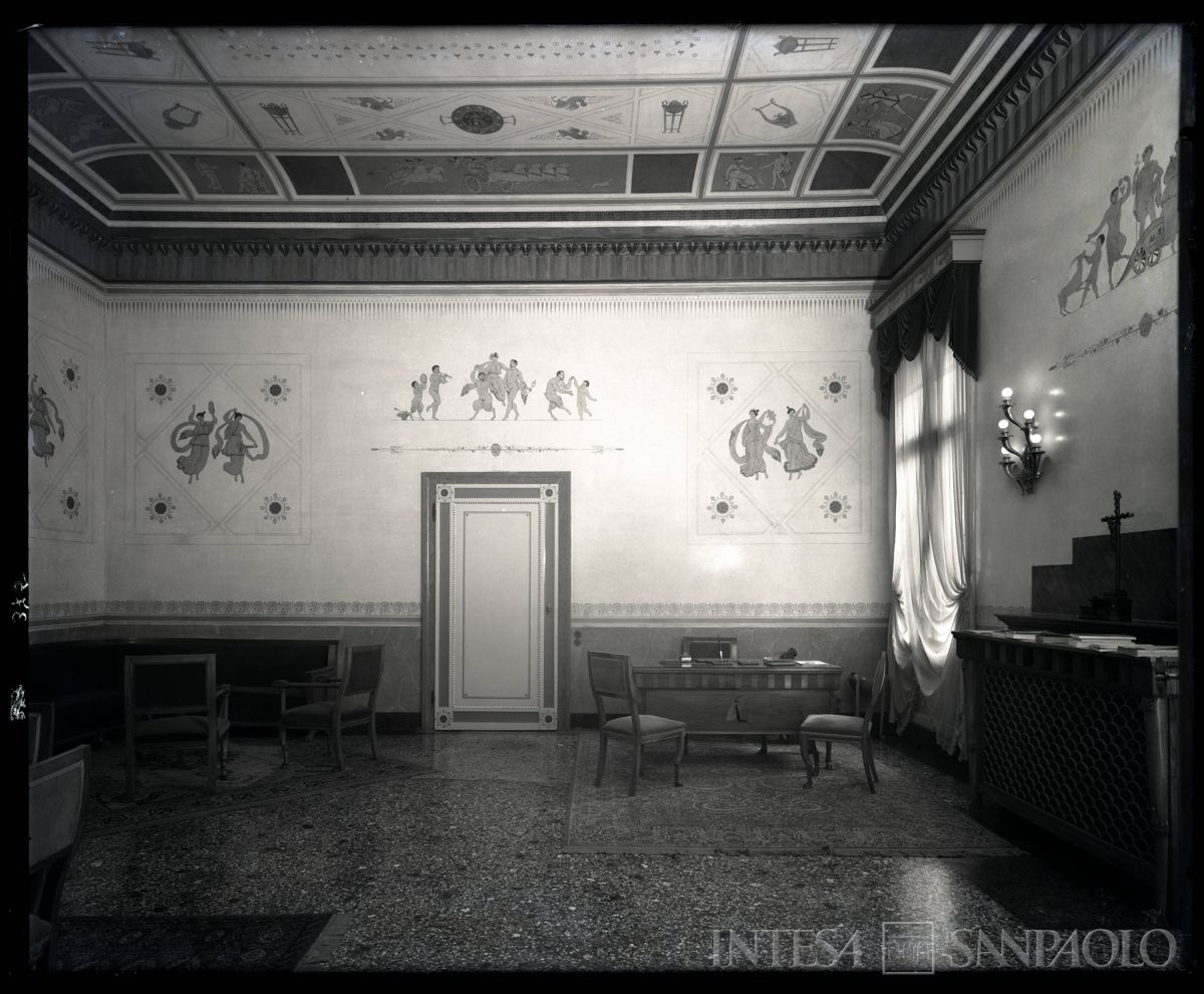 Palazzo Leoni Montanari, Sala Pompeiana, 1955 (Foto Tapparo & Trentin)