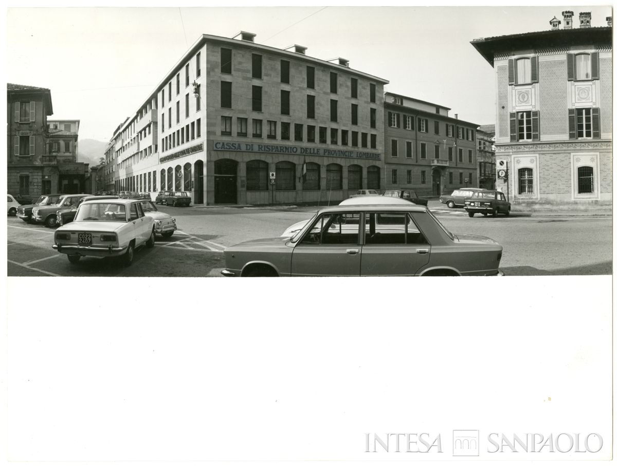 Cariplo, esterno della Sede di Como, 1972 (Elle2)