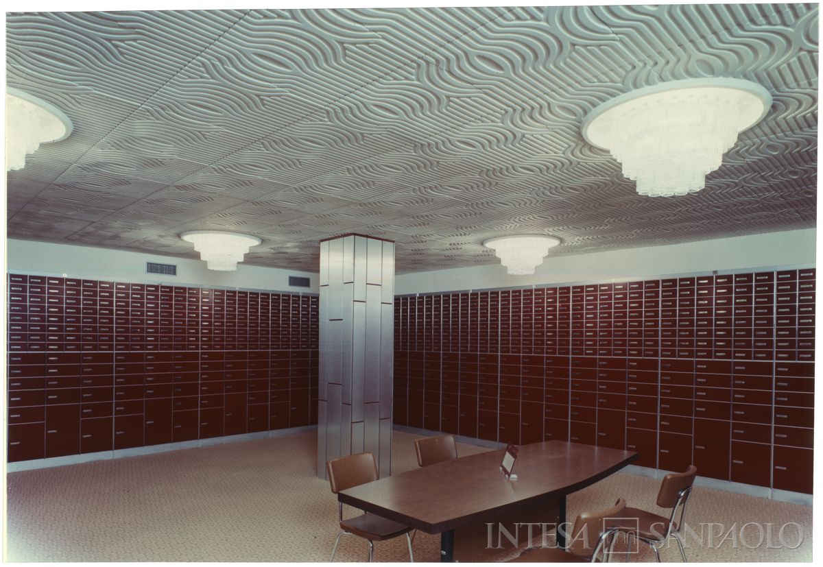 Cariplo, cassette di sicurezza della Sede di Como, 1972 (Elle2)