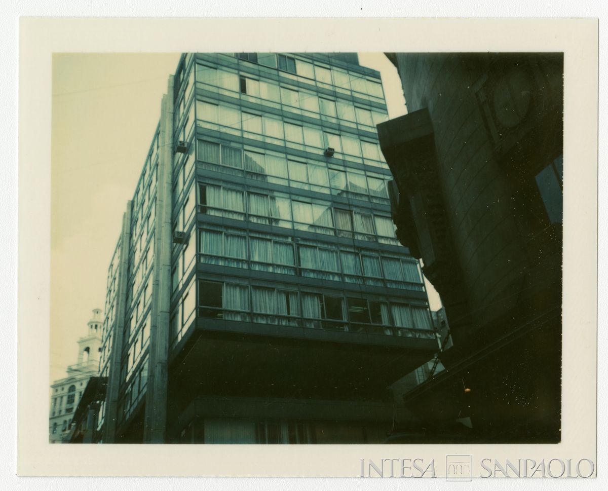 Buenos Aires. Rappresentanza della Comit: esterno, 1977-1978 (fotografo sconosciuto)