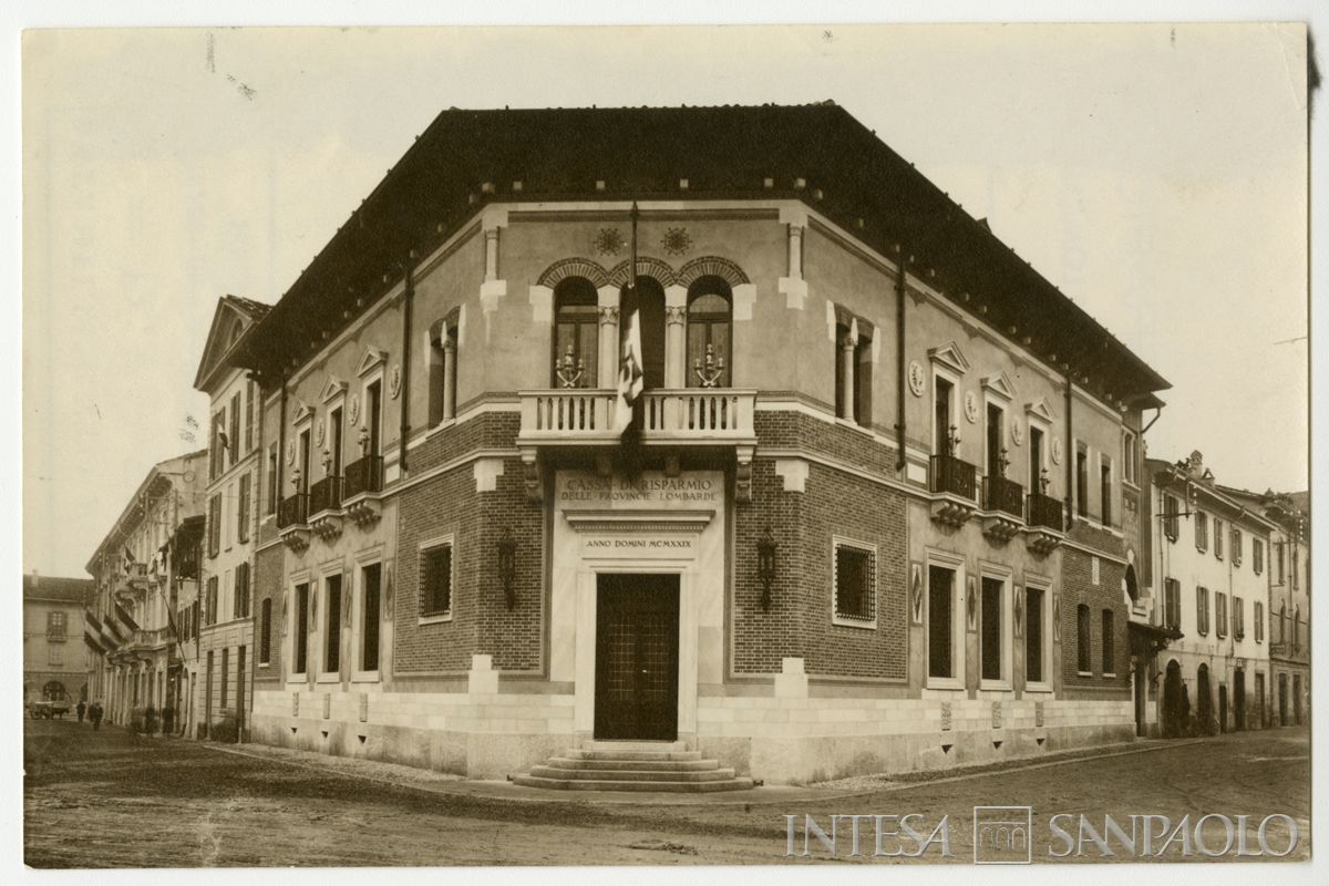 Cariplo, esterno della Sede di Lecco, 1929 (D.Valsecchi)