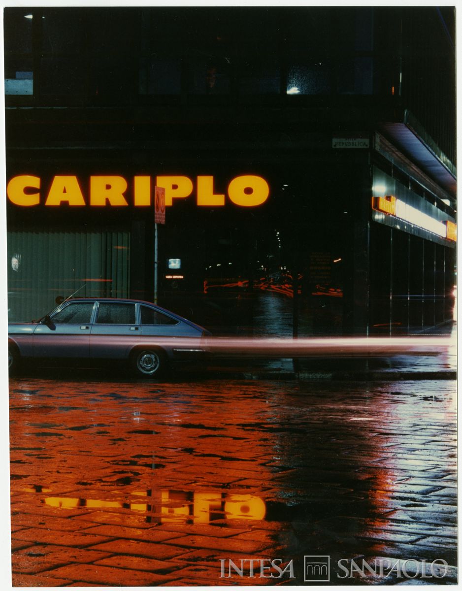 Cariplo, esterno notturno dell'Agenzia 14 (Turati) di Milano, 5 maggio 1981 (Mario La Porta)