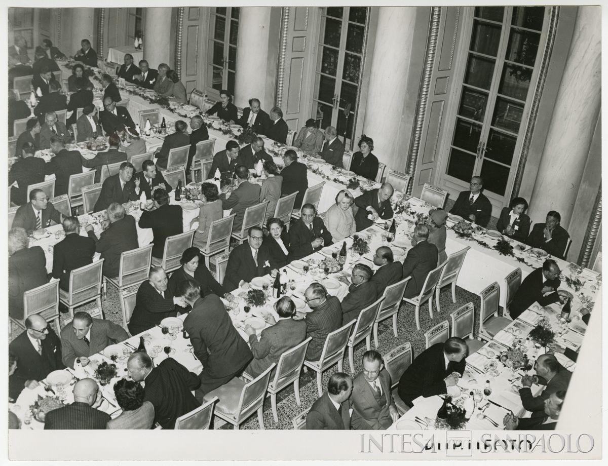 Ricevimento presso la Società del Giardino, 28 ottobre 1951 (Publifoto)