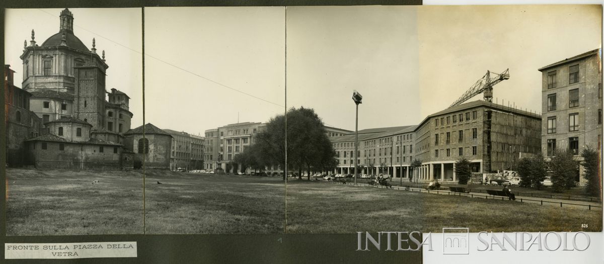 Milano, Nuova Civica Esattoria in piazza Vetra, 1963 (foto di Vincenzo Aragozzini)