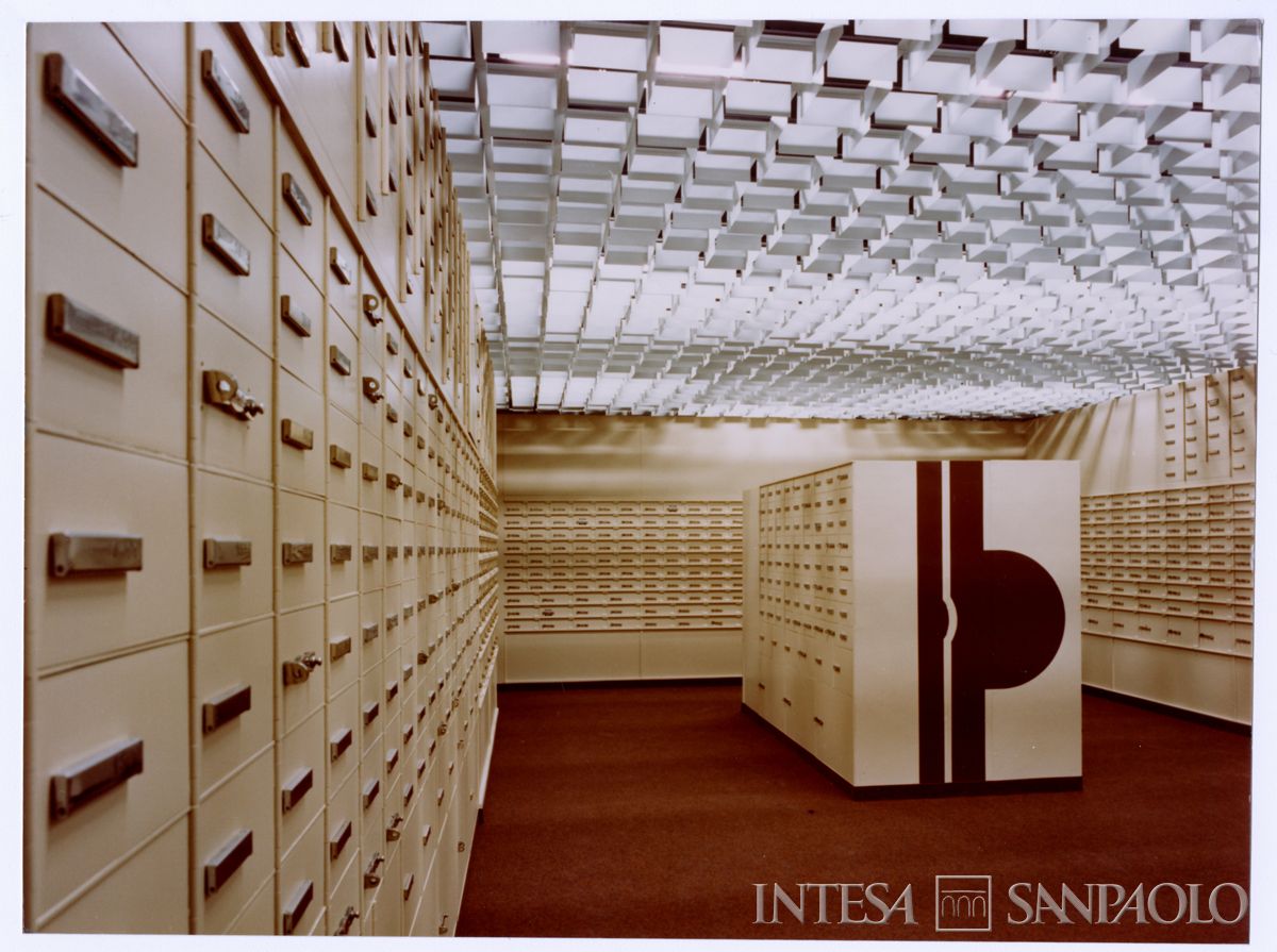 Cariplo, cassette di sicurezza della filiale di Voghera, 1979 (Mario La Porta)
