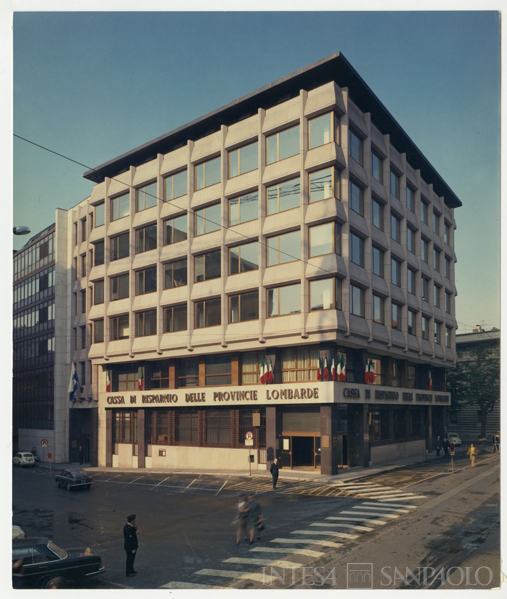 Cariplo, esterno della Sede di Brescia, 1968 (Ugo Allegri)