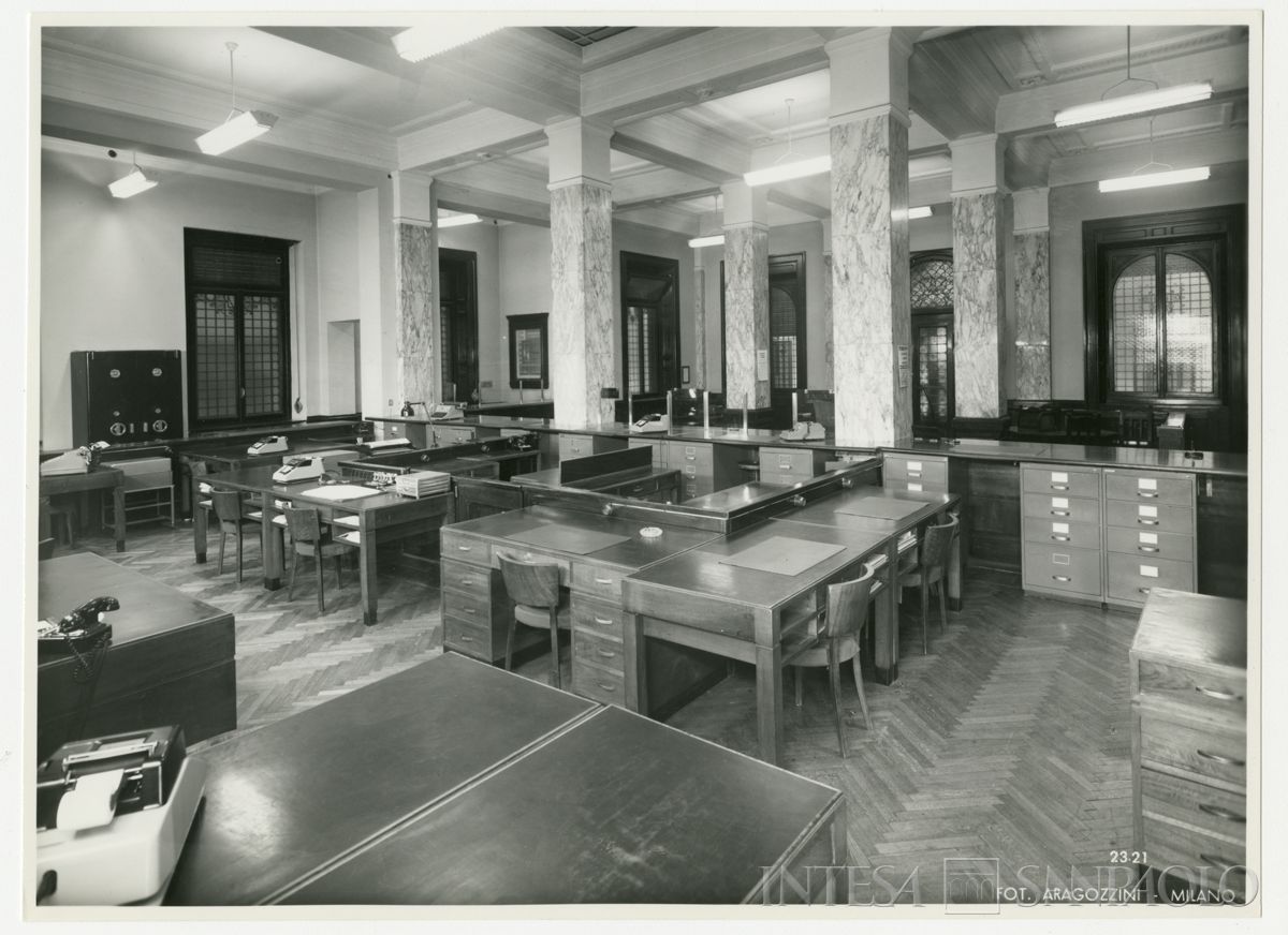Cariplo, back office della Sede di Brescia, [1967] (Vincenzo Aragozzini)