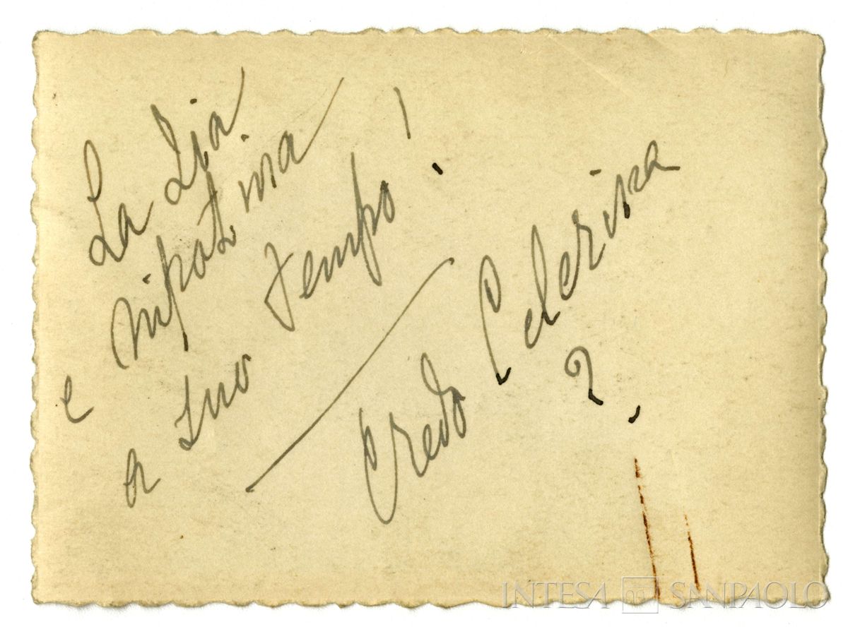 Toeplitz Rosa Maria Anna (Rosy) con la nipote [Graziella Scavia] all'aperto, 1932 (fotografo sconosciuto), verso