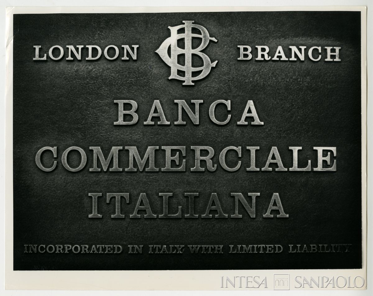 BCI, Londra: insegne, 1973 (foto di Alo Zanetta)