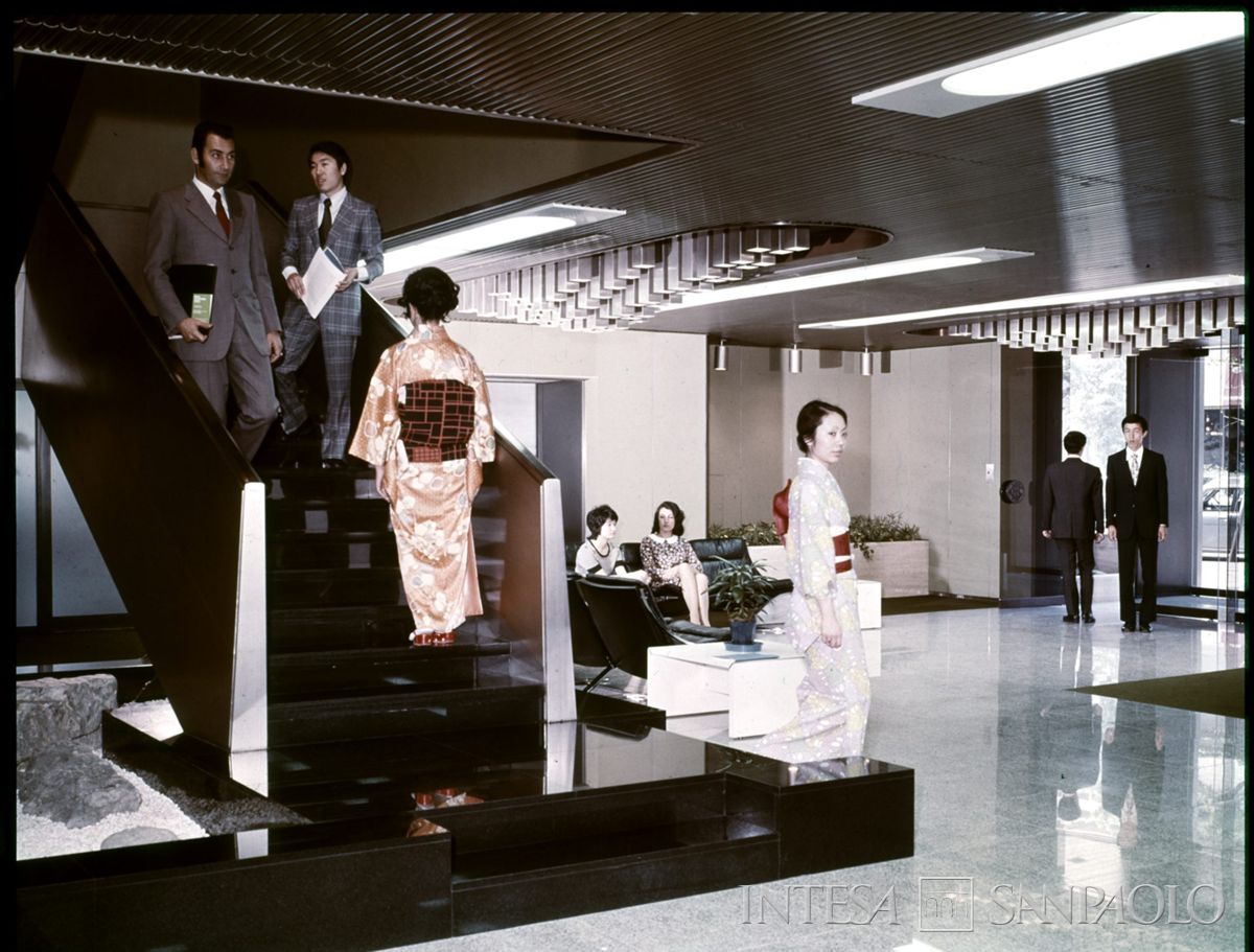 Banca Commerciale Italiana, Tokyo: filiale di Nippon Building Annex 7-1, Ohtemachi 2-chome, 1972-1973 (fotografo sconosciuto)