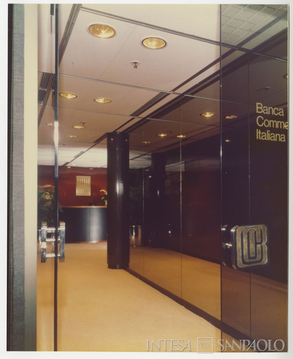 BCI, Hong Kong: ufficio di rappresentanza di Gloucester Tower, Pedder Street 11, 1980-1984 (fotografo sconosciuto)