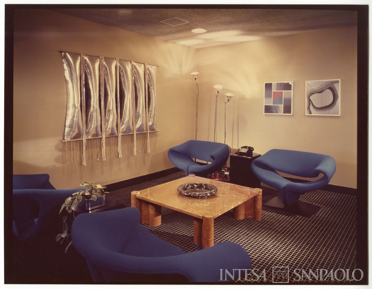 BCI, Los Angeles: filiale di South Flower Street 555, post 1974 (foto di Leland Y. Lee)