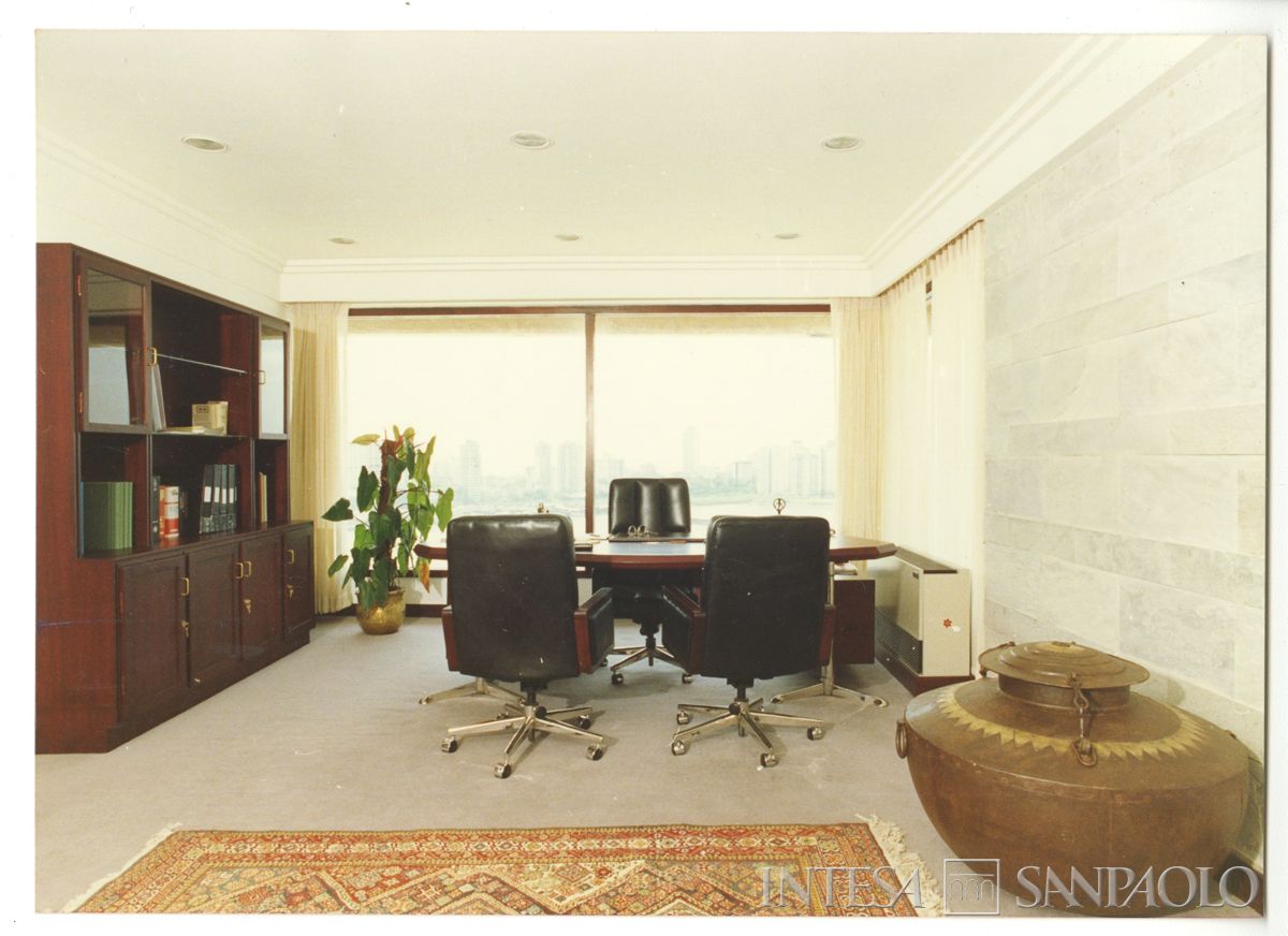 BCI, Bombay: ufficio di rappresentanza di Maker Chamber VI 143, Nariman Point, 1983 (fotografo sconosciuto)