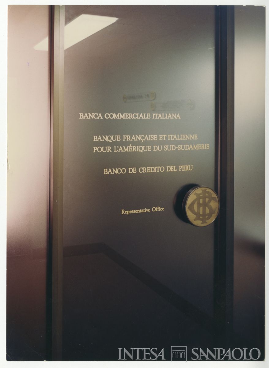 BCI, Tokyo: ufficio di rappresentanza di 2-3 Marunouchi 3-chome, Chiyoda-ku, 1970-1972 (foto di Kawasumi Architectural Photograph Office)