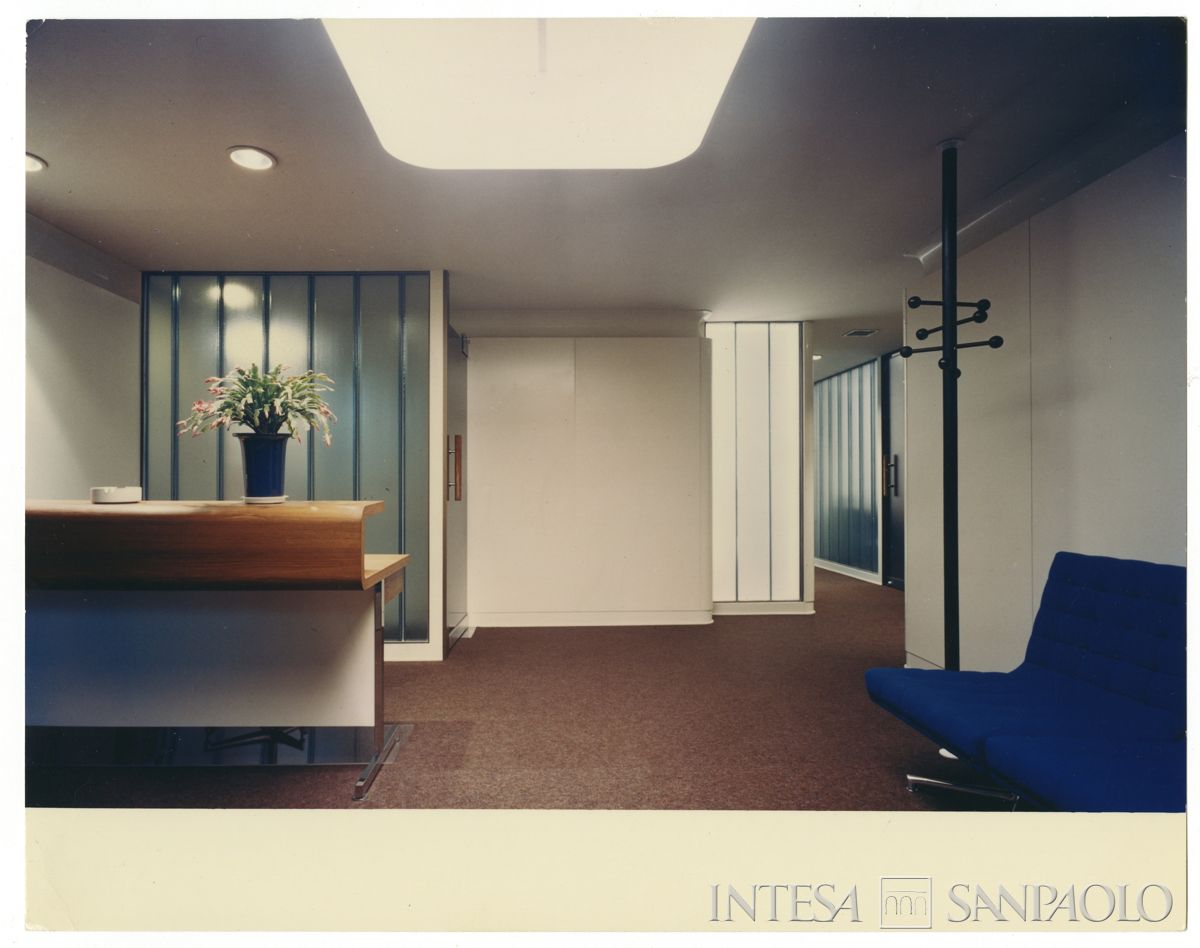 BCI, Tokyo: ufficio di rappresentanza di 2-3 Marunouchi 3-chome, Chiyoda-ku, 1970-1972 (foto di Kawasumi Architectural Photograph Office)