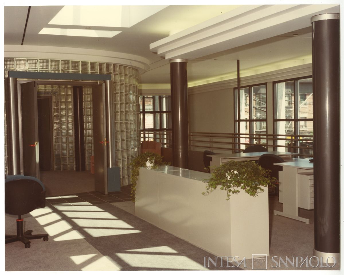 Banca Commerciale Italiana of Canada, Toronto: agenzia di St. Clair Avenue West 1241, 1984 (fotografo sconosciuto)