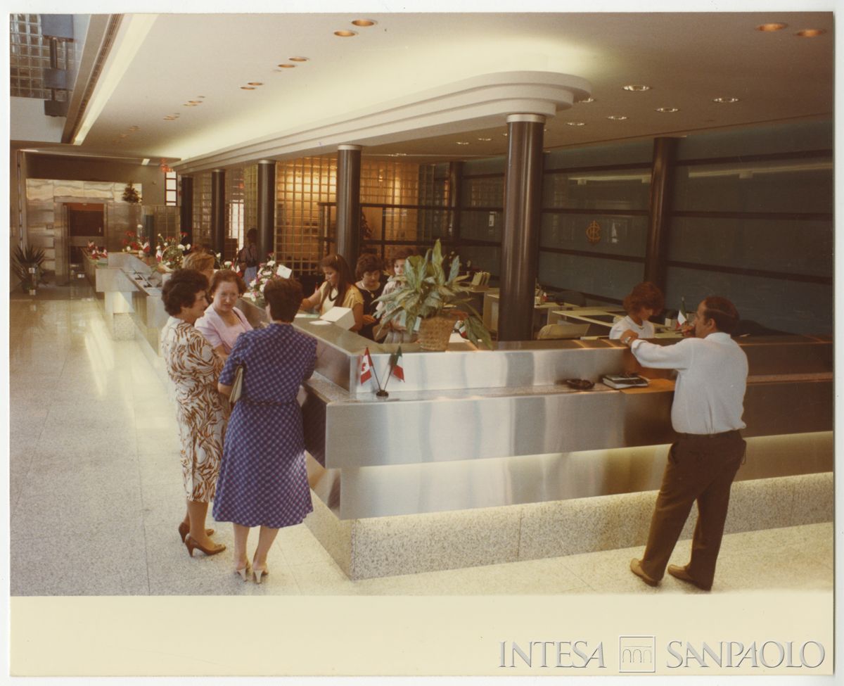 Banca Commerciale Italiana of Canada, Toronto: agenzia di St. Clair Avenue West 1241, 1984 (fotografo sconosciuto)