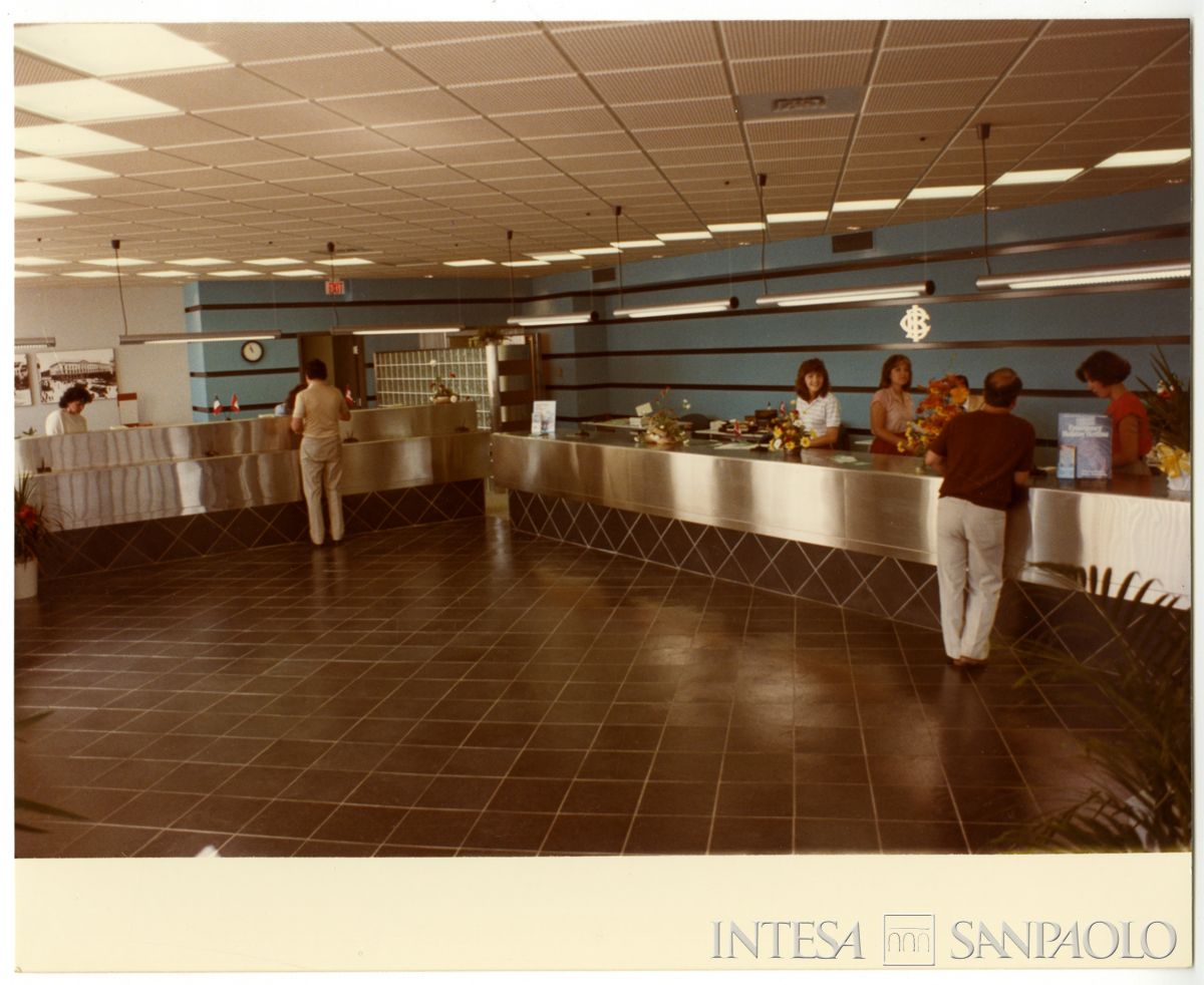 Banca Commerciale Italiana of Canada, Toronto: agenzia di Dufferin Street 2828, 1983-1984 (fotografo sconosciuto)