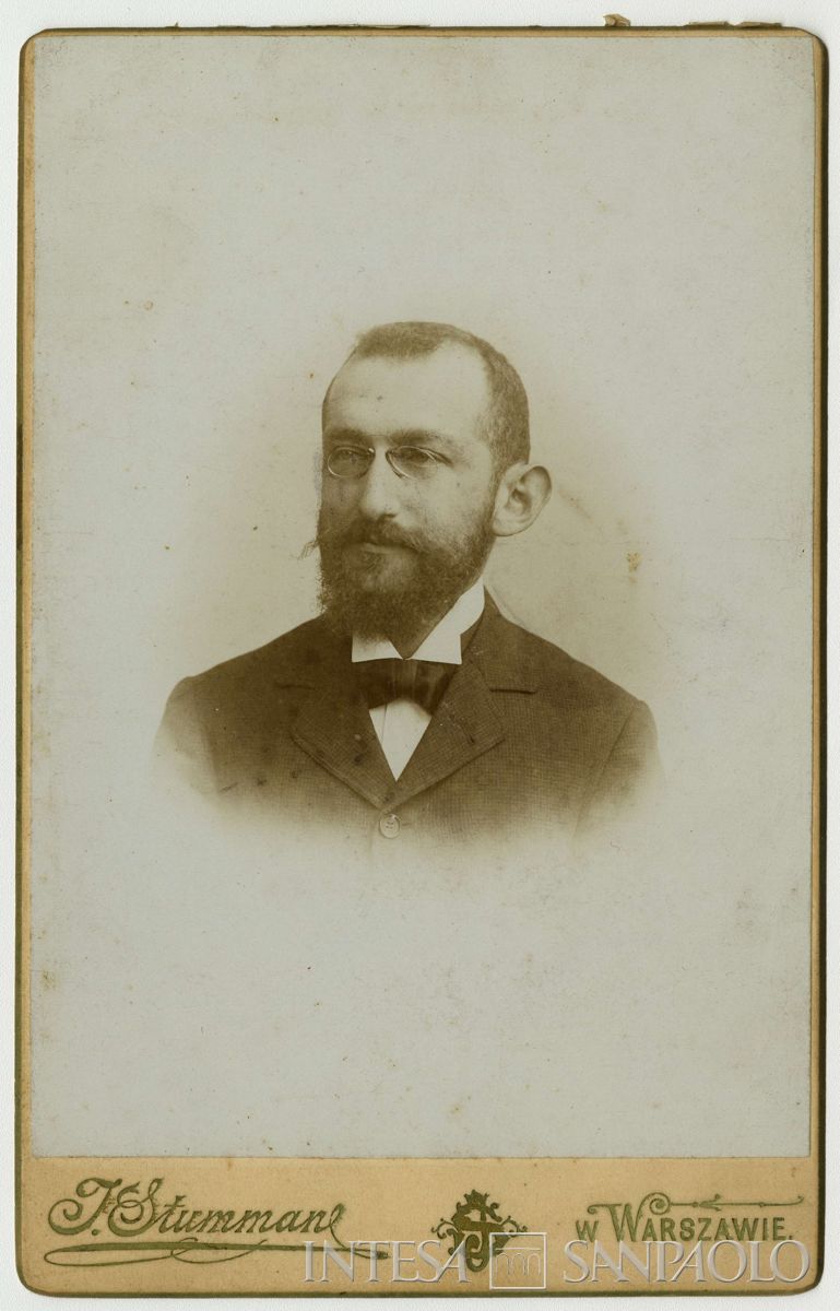 Toeplitz Lodovico ritratto in studio fotografico a mezzo busto, 1903 - 1910 (Jòzef Stumman)