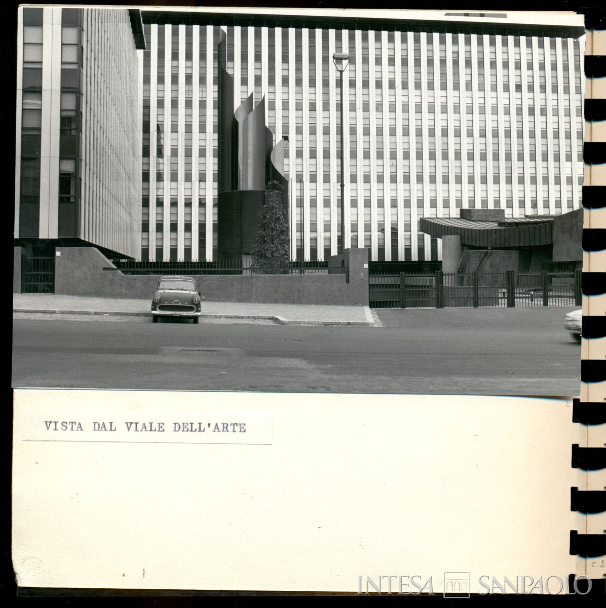 Roma, viale dell'arte 25, esterno con ingresso, [1972-1973] (Tullio Leonori)