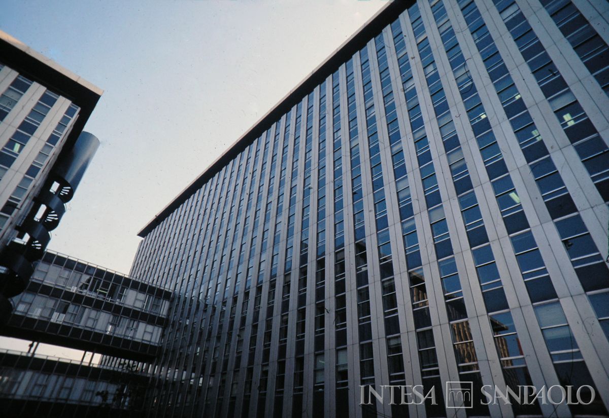 Roma, sede dll'IMI in viale dell'arte 25, esterno, anni 1990 (Edoardo Montaina)