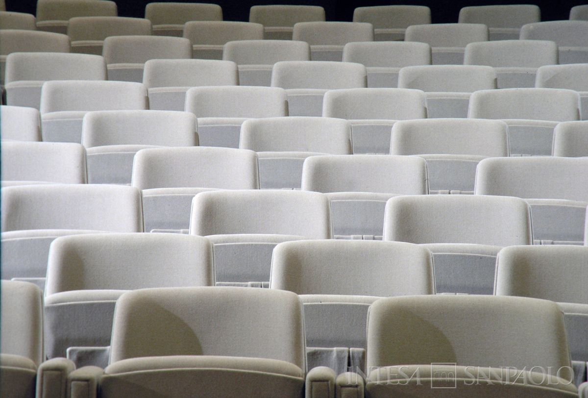 Roma, sede dll'IMI in viale dell'arte 25, sala congressi, anni 1990 (Edoardo Montaina)