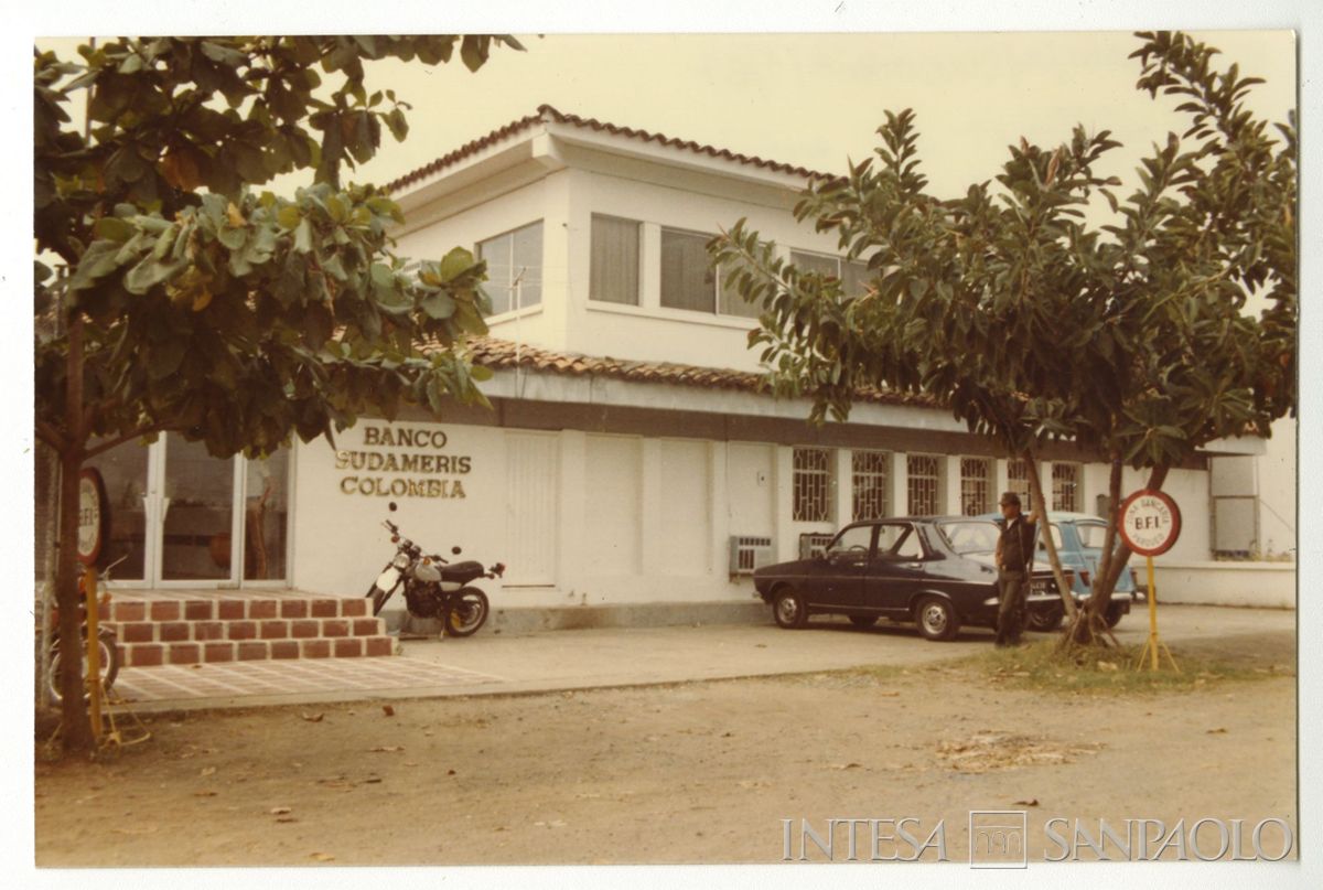 Banco Sudameris Colombia, Cali: agenzia di Yumbo, 1983-1986 (fotografo sconosciuto)