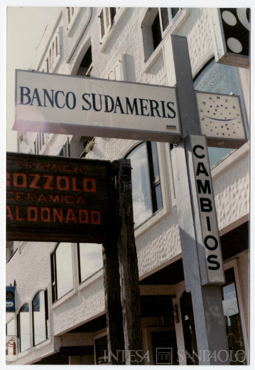 Banco Sudameris S.A., Punta del Este: agenzia di Calle 31 638, 1981(fotografo sconosciuto)
