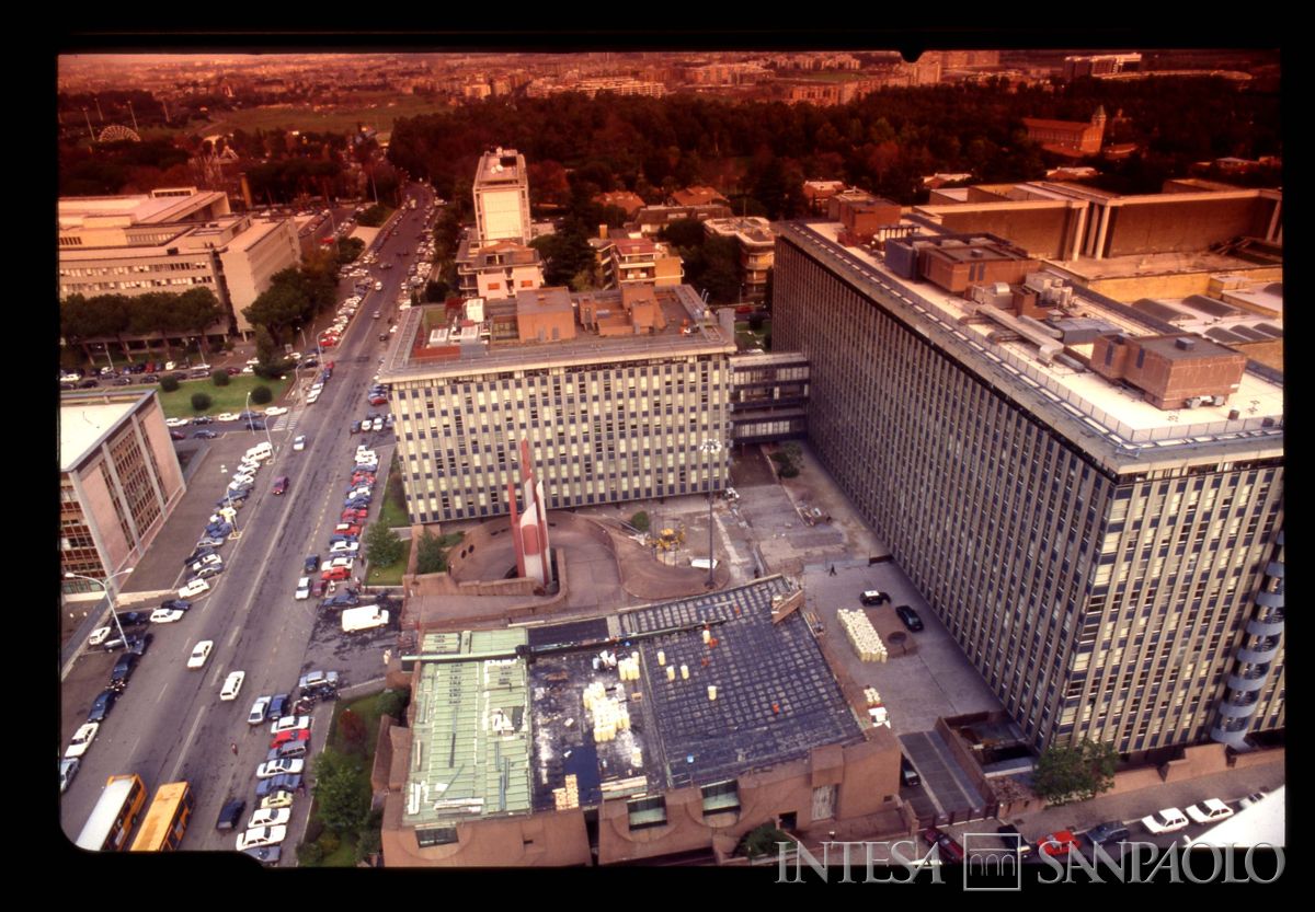 IMI, Roma (Eur), sede di viale dell'Arte 25, 1993 (fotografia di Angelo Turetta)