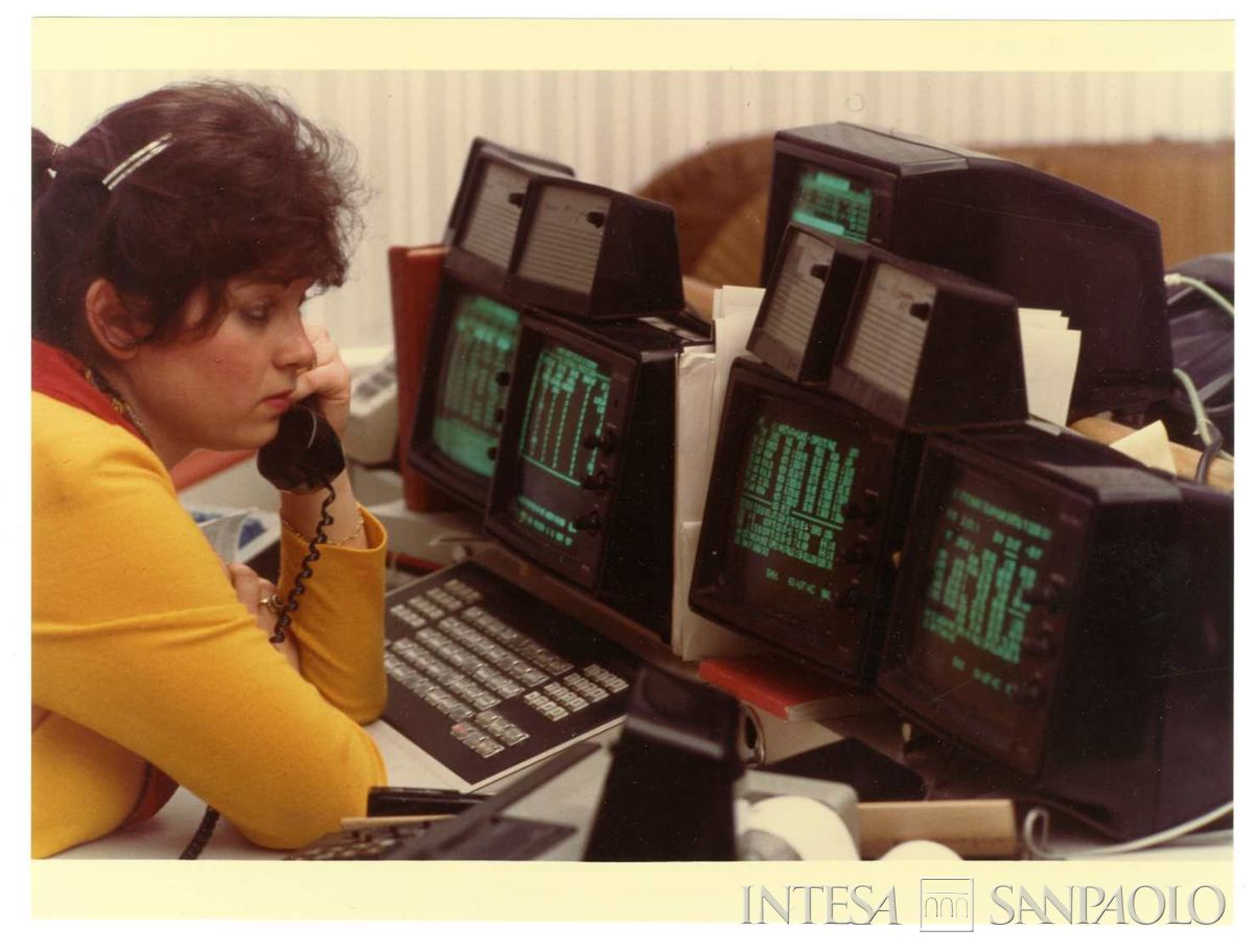 Cariplo, New York: filiale di Fifth Avenue 650, 1987 (foto di Mario La Porta)