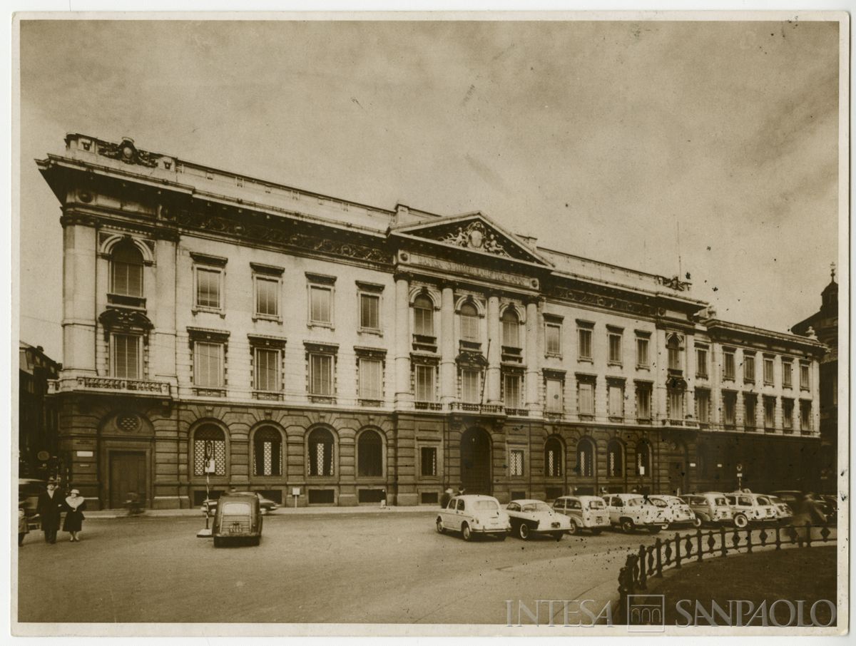 Palazzo di piazza della Scala 6, esterno, fine anni 1950 (fotografo sconosciuto)
