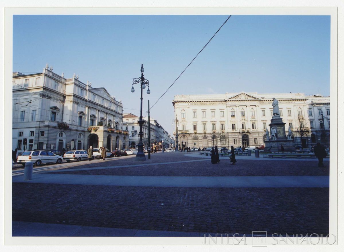 Palazzo di piazza della Scala 6, esterno, anni 2000 (fotografo sconosciuto)