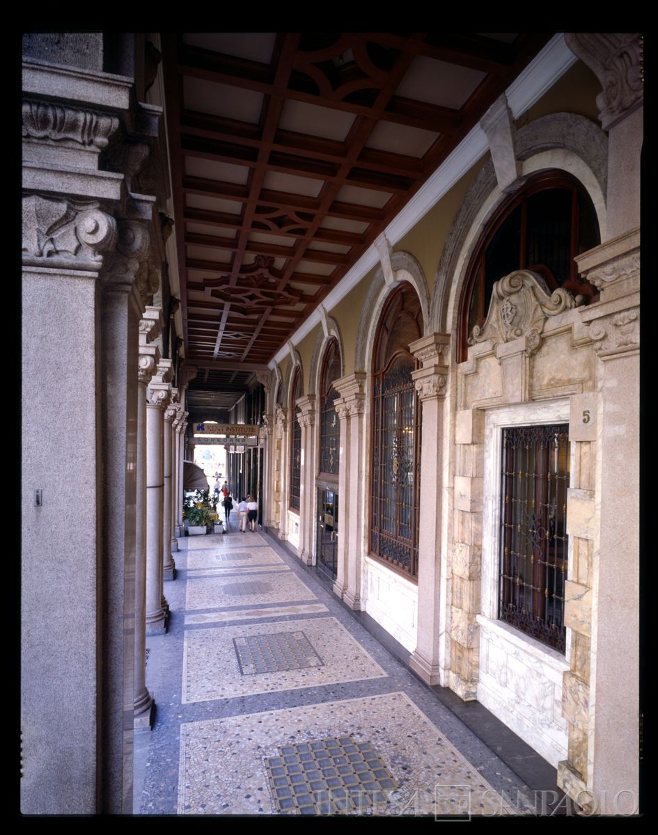 BCI, Varese: succursale di Via Walter Marcobi 5, fine anni 1980 (foto Soldano)