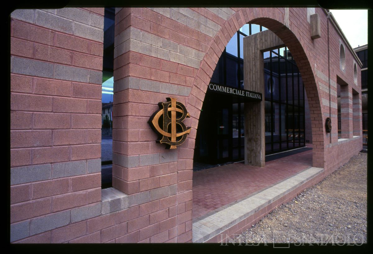 BCI, Erba: agenzia di Corso XXV Aprile 68, 17 giugno 1991 (Foto Ottica Corbetta)