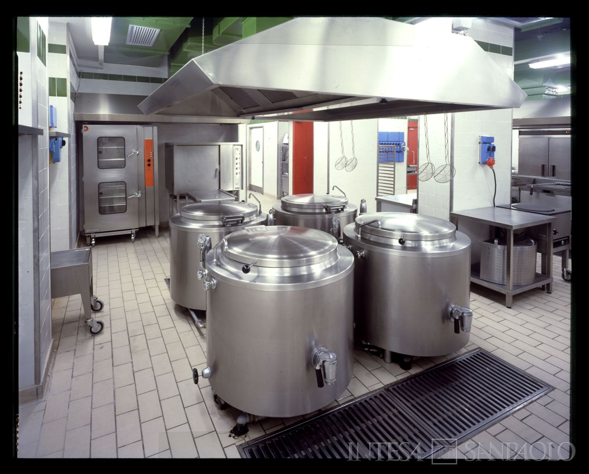 BCI, Milano, Porta Nuova: mensa, 1985 circa (foto di Edoardo Mari)