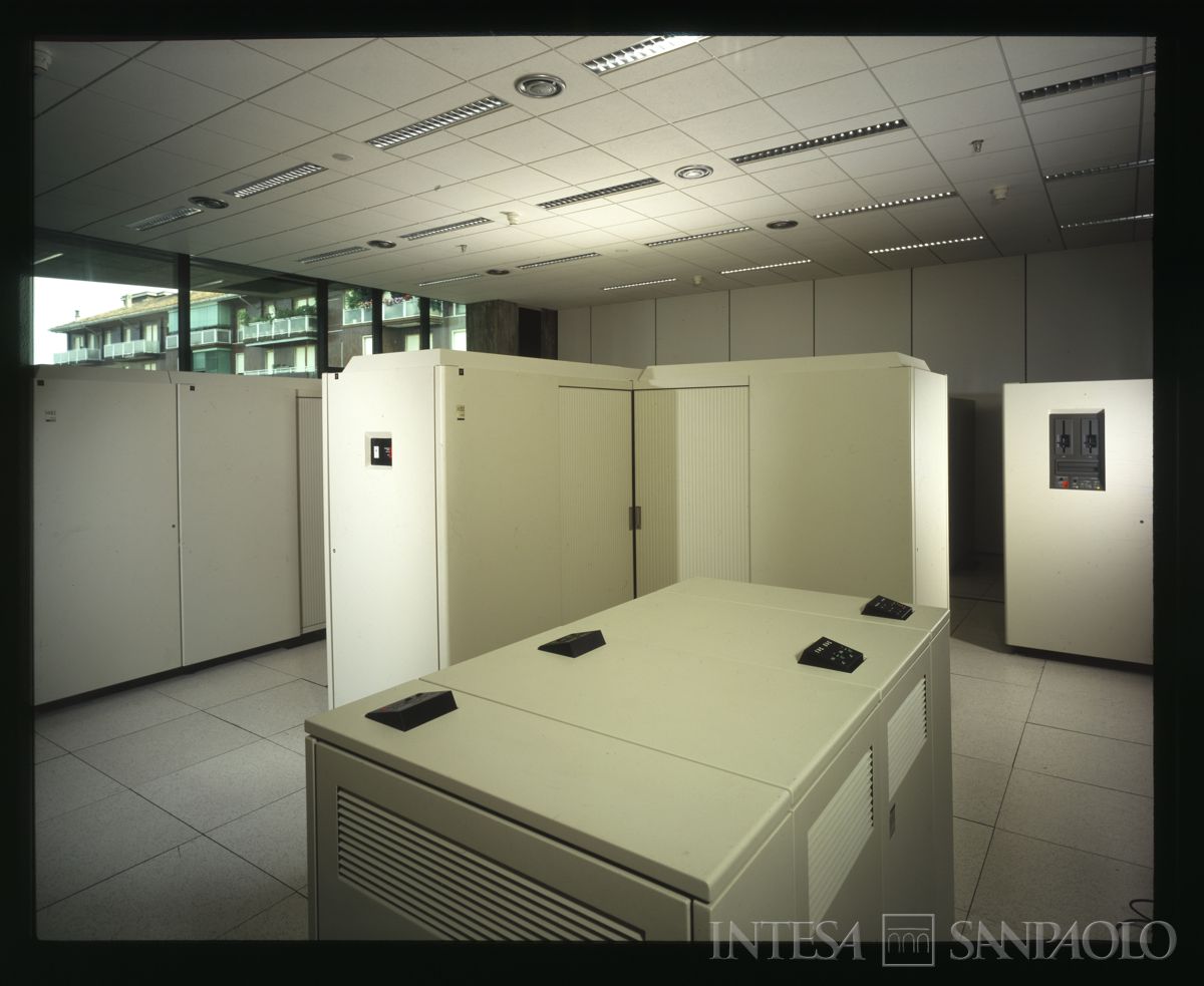 BCI, Milano: Servizio organizzazione e Information Technology (I.T), Via Sile, fine anni 1980 (foto di Immagine S.a.s)