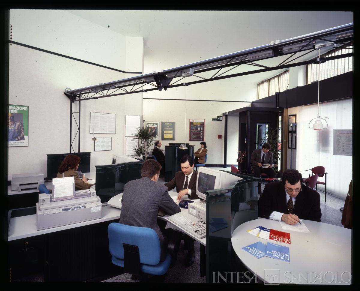 BCI, Milano: agenzia 48 di Piazza Caneva 7, 1991-1994 (fotografo sconosciuto)