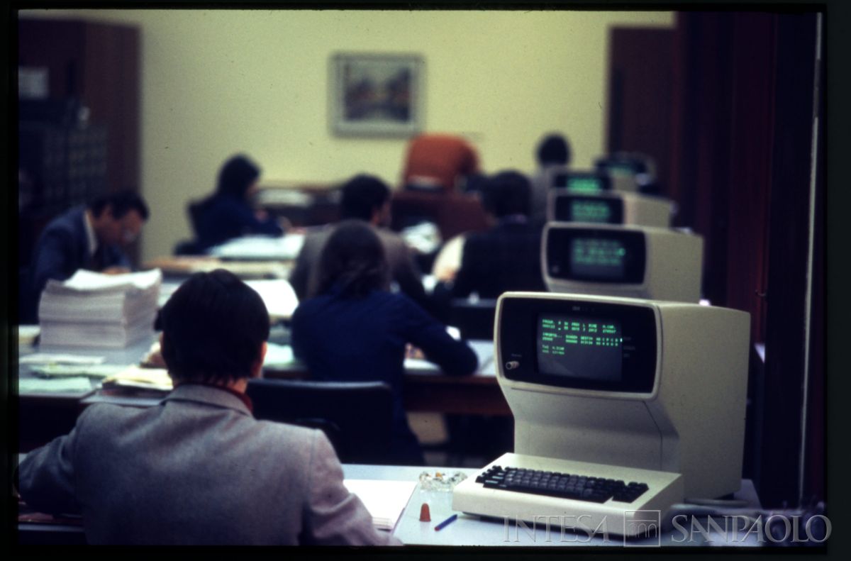 Cariplo, Centro Elettronico (C.E.): Milano, Via Verdi 11, anni 1970 (fotografo sconosciuto)
