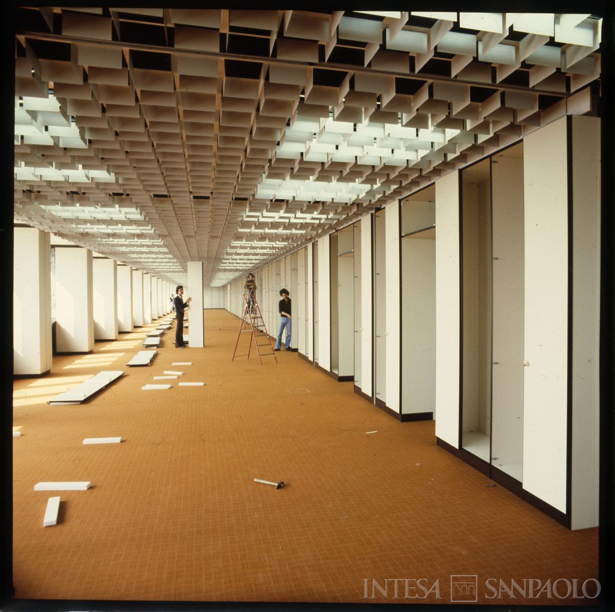 Cariplo, Centro Elettronico (C.E.): Milano, Via Lorenteggio, ante luglio 1979 (foto di Dino Sala)