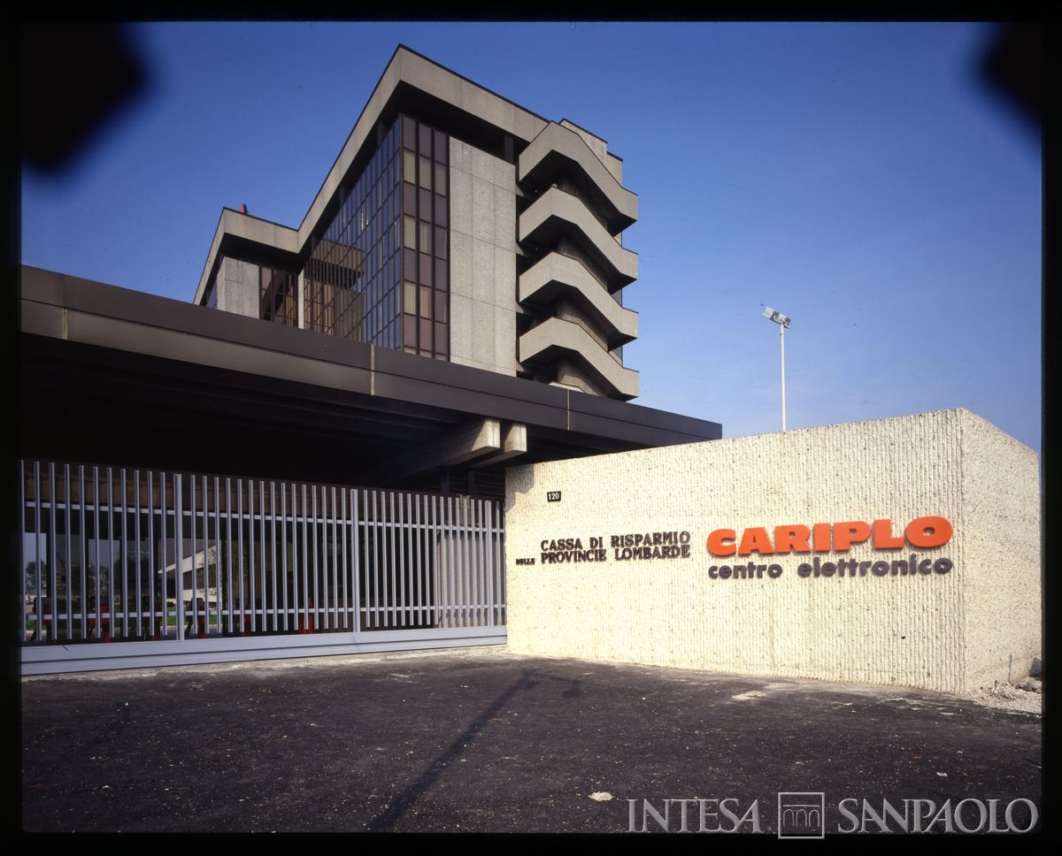 Cariplo, Centro Elettronico (C.E.): Milano, Via Lorenteggio, luglio 1979 - febbraio 1980 (foto di Mario La Porta)