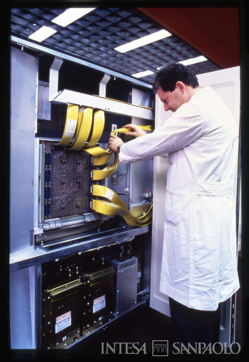 Cariplo, Centro Elettronico (C.E.): Milano, Via Lorenteggio, post luglio 1979 (foto di Enrico Celotti)