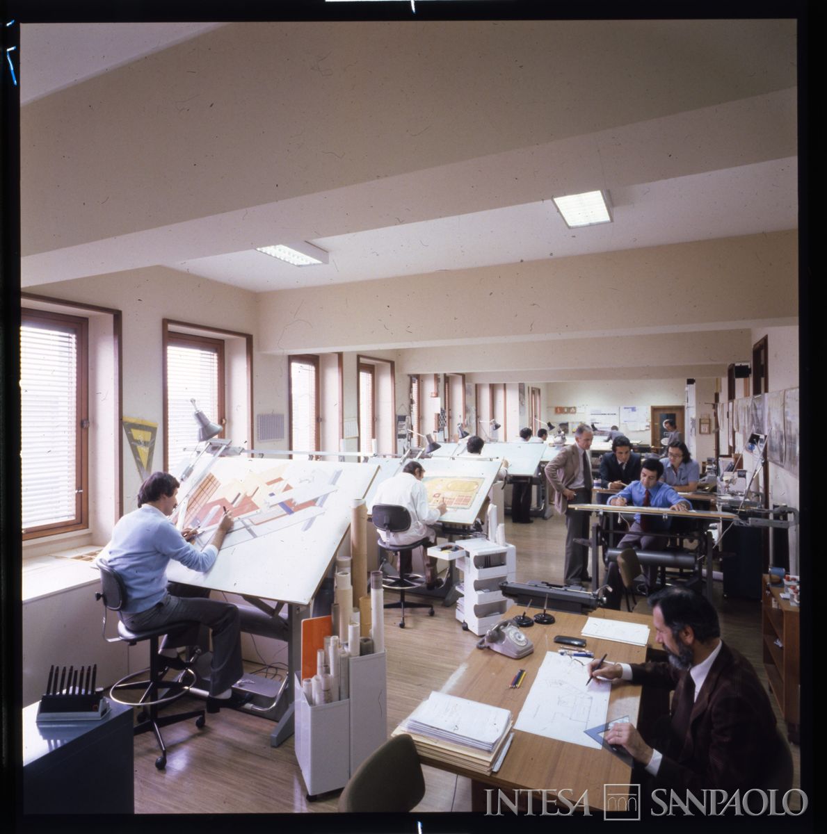 Cariplo, Milano: ufficio del Servizio Tecnico, 1976 - primi anni 1980 (fotografo sconosciuto)