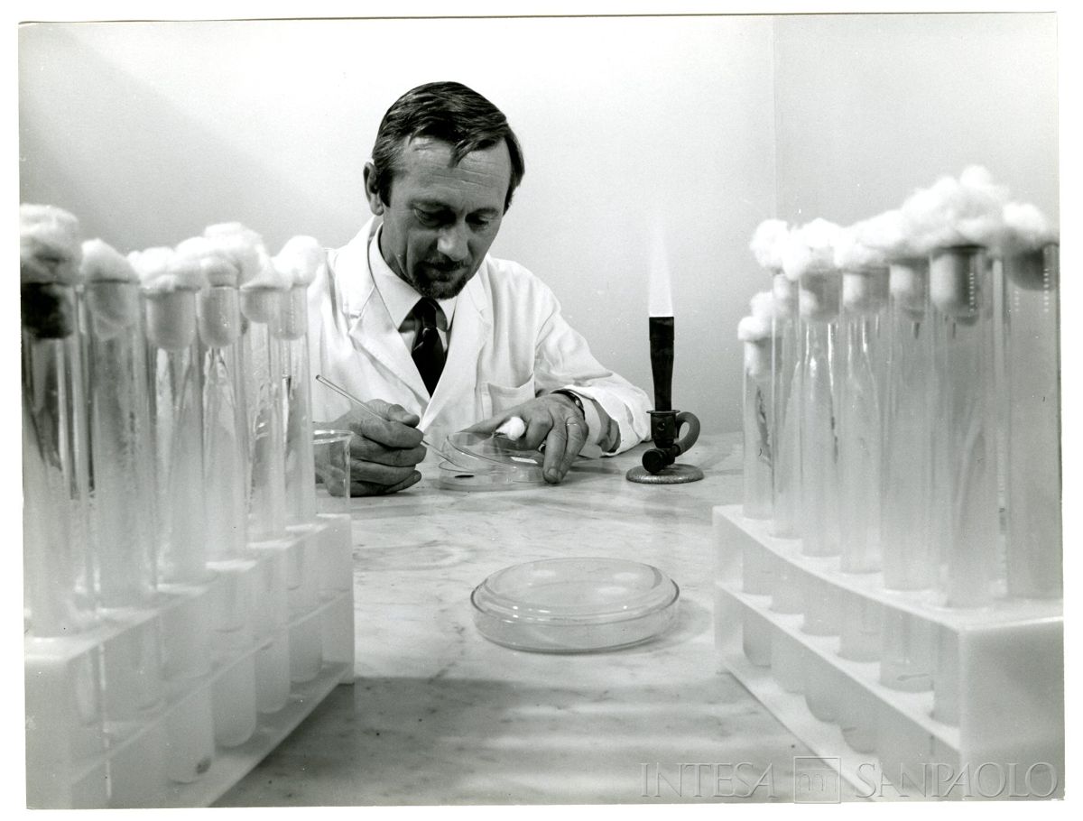 Cariplo, Minoprio: laboratori, anni 1960 (foto Elle2)