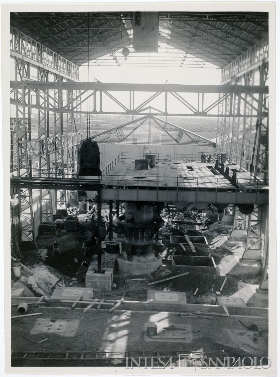 Veduta dall'interno di un impianto di estrazione della S. A. di Montevecchio e Monteponi, 1931 (fotografo sconosciuto)