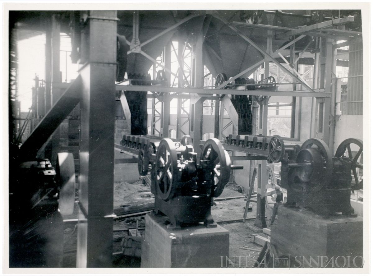 Macchinari di un impianto di estrazione della S. A. di Montevecchio e Monteponi, 1931 (fotografo sconosciuto)