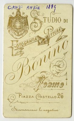 Maria Antongini, moglie di Luigi Canzi, 1889 (foto di V. Bonino, verso)