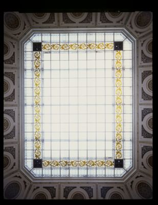 Palazzo di piazza della Scala 6, velario del salone A, marzo 1990 (Gabriele Basilico)