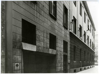 Sede di Milano in largo Belotti - piazza Ferrari, esterno via Clerici, 1983 (fotografo sconosciuto)