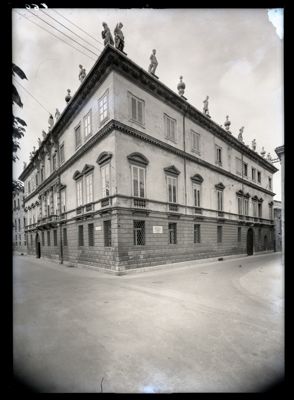 Palazzo Leoni Montanari, esterno, 1957 (Foto Tapparo & Trentin)