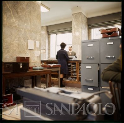 BCI, Sesto San Giovanni: succursale di Via Casiraghi [2 o 12], anni 1970-1980 (fotografo sconosciuto)